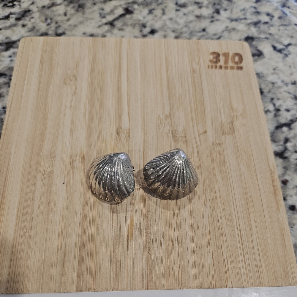 Sterling 925 Shell Clip-On Earrings - Seashell Design